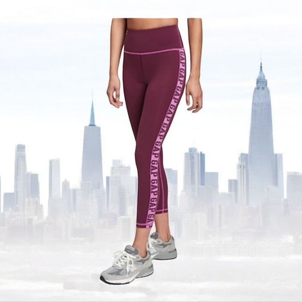🤩 NWT Gap Factory Purple Leggings with Side Logo Size Medium - Picture 2 of 9
